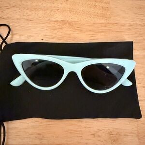 Aldo Stylish Mint Vinyage Cat-Eye Sunglasses
